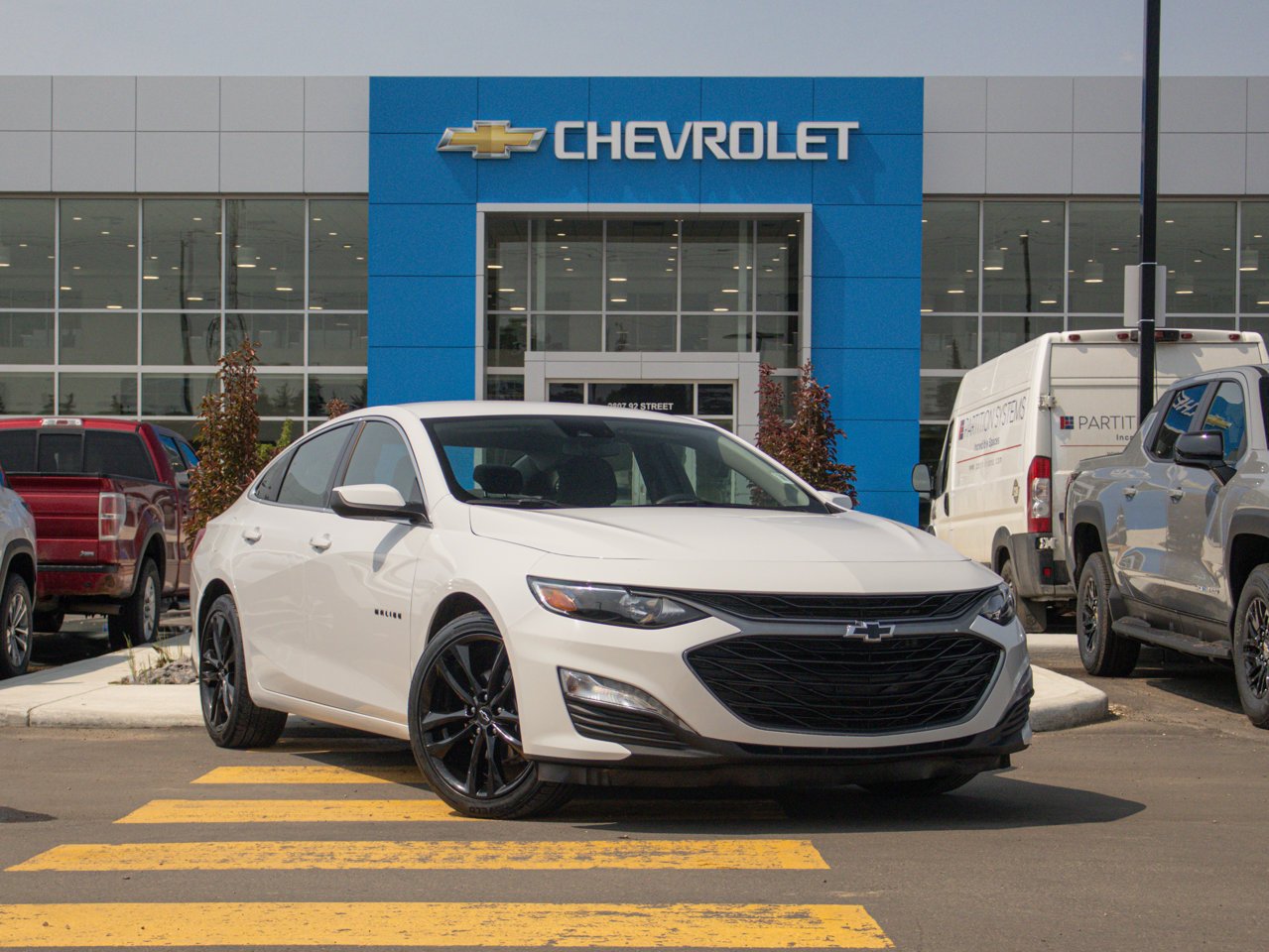 2024 Chevrolet Malibu 4dr Sdn 1LT White Sherwood Park - photo #1