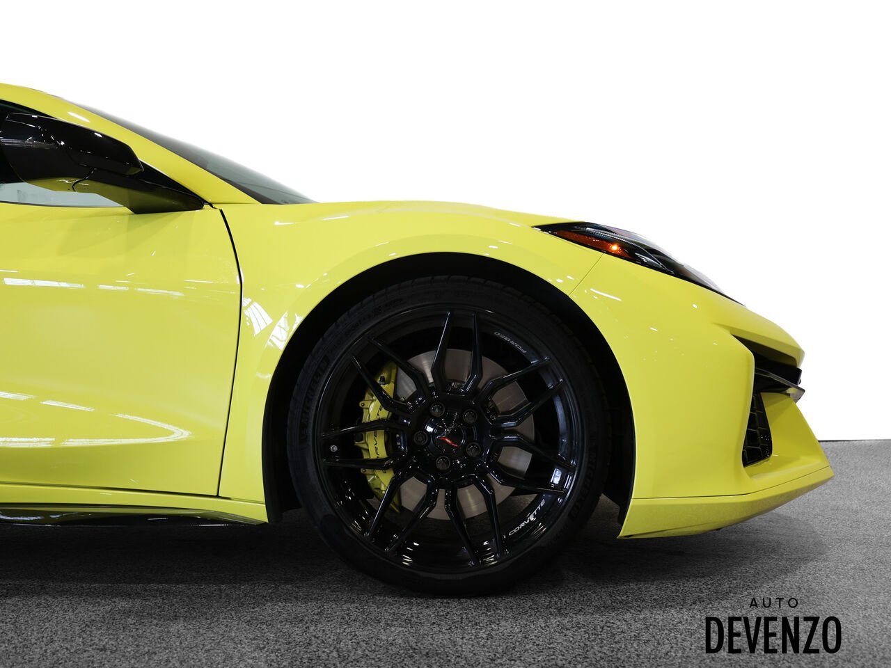 Chevrolet Corvette 2024 Jaune Saint-Eustache - photo #7