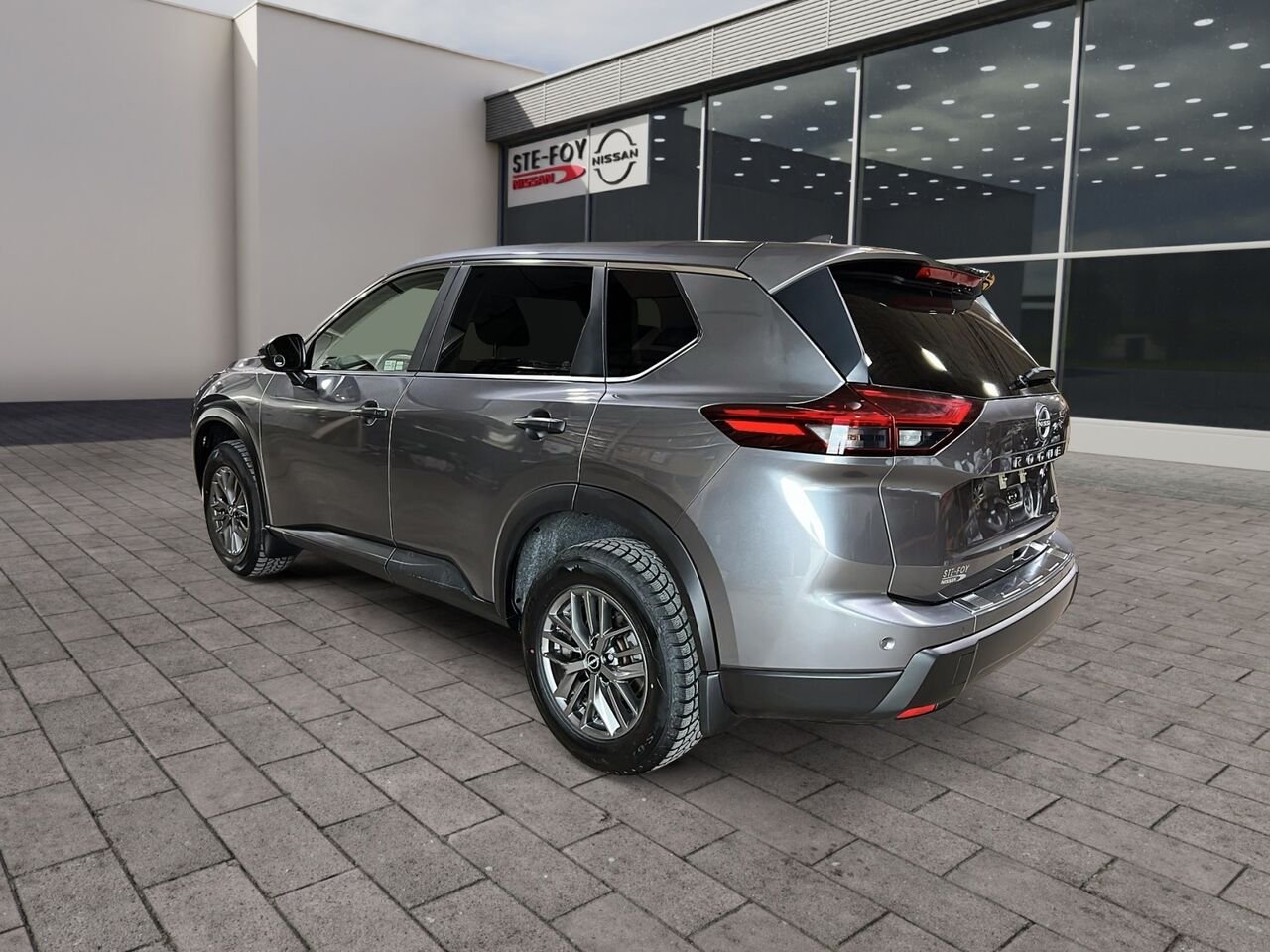Nissan ROGUE S TRACTION INTEGRALE 2024 Gris Québec - photo #3