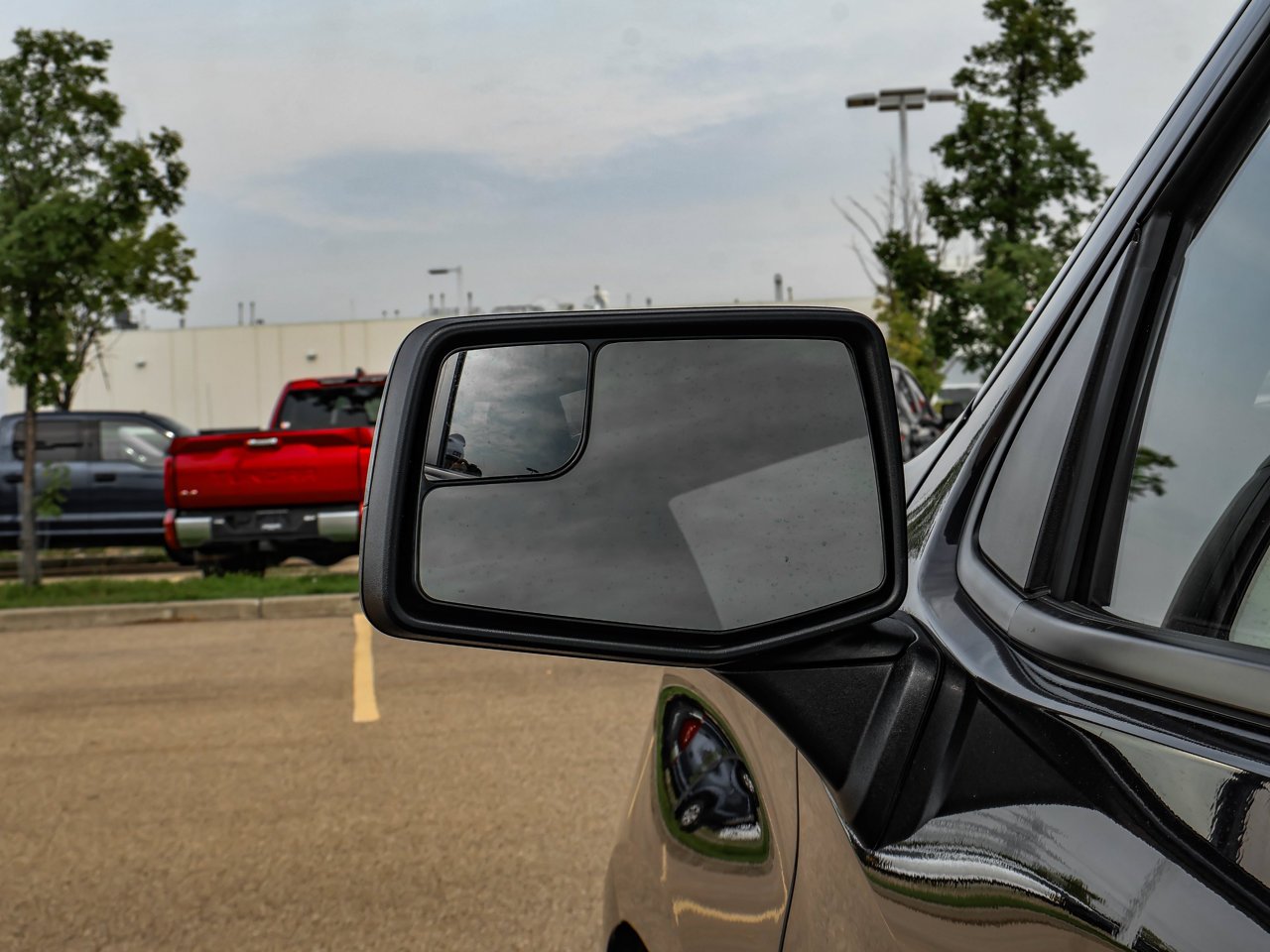 2024 Chevrolet Silverado 1500 4WD Crew Cab 147 Custom Trail Boss Grey Sherwood Park - photo #12