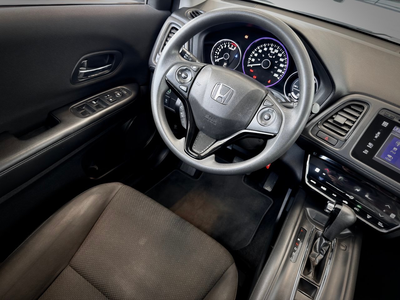 2016 Honda HR-V Notre-Dame-des-Prairies - photo #16