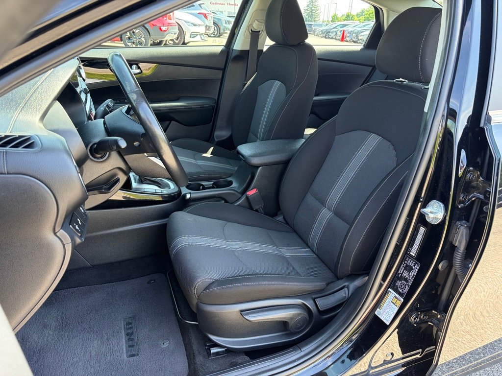 Kia Forte 2022 Noir Gatineau - photo #12