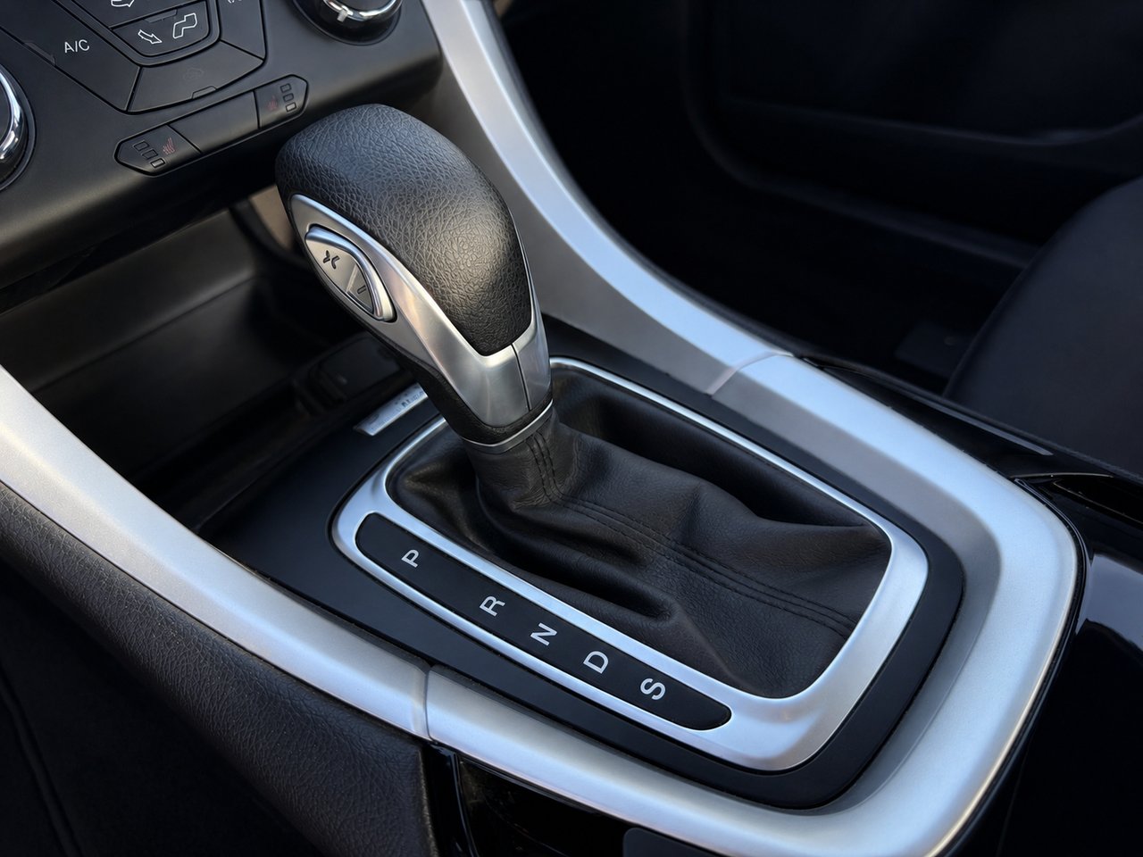 2014 Ford Fusion SE Grey Châteauguay - photo #12