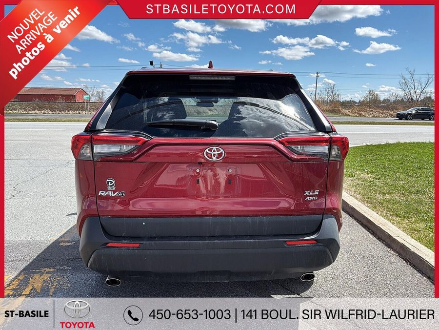 2025 Toyota RAV4 XLE 2025 Red
