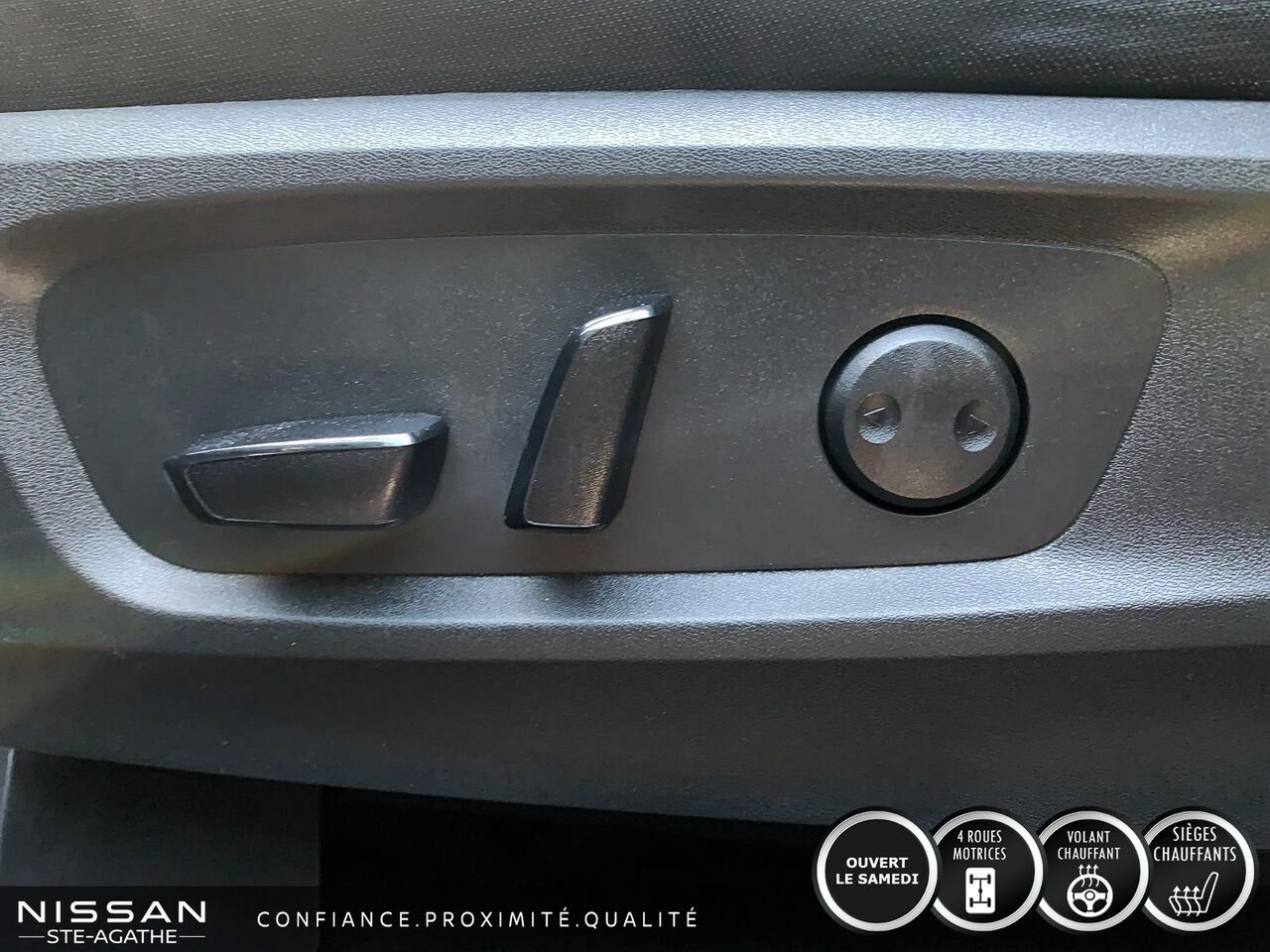 2024 Nissan Pathfinder Blue Saint-Jérôme - photo #17