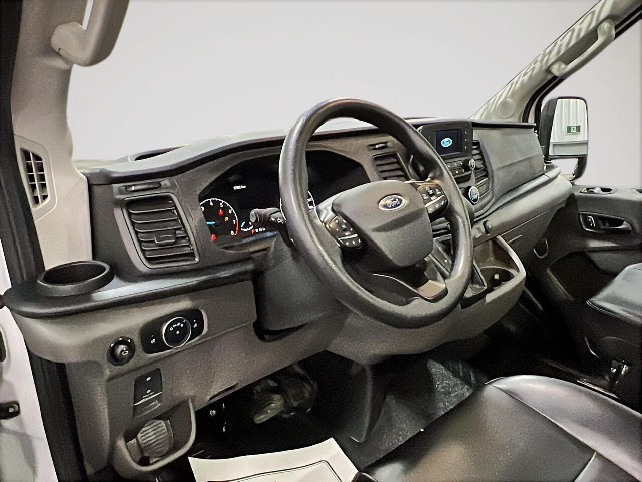 2025 Ford Transit fourgon utilitaire White Québec - photo #9