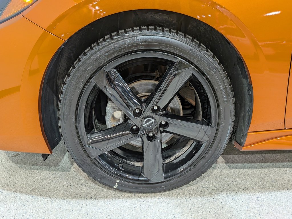 Nissan Sentra SR Manual 2024 Orange Val-David - photo #33