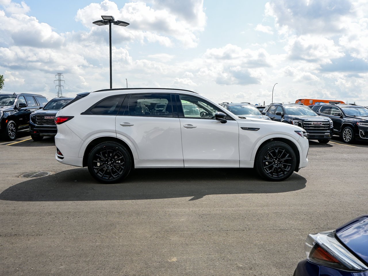 2025 Mazda CX-70 MHEV GT AWD White Sherwood Park - photo #14