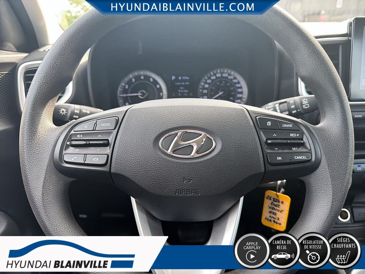Hyundai Venue 2022 Noir Blainville - photo #11