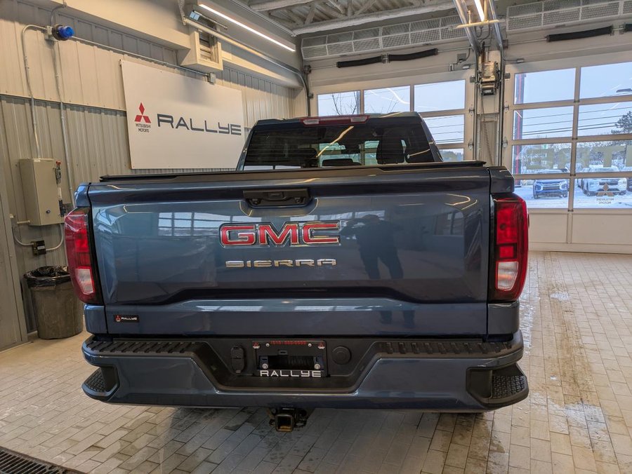 2024 GMC Sierra 1500 4WD Crew Cab 157" Pro Blue