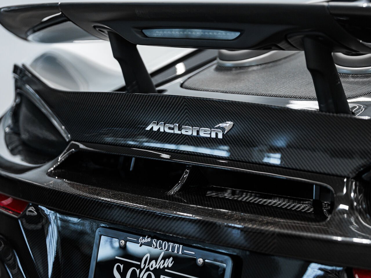 2019 McLaren 600LT *NO LUXURY TAX* White Kirkland - photo #36