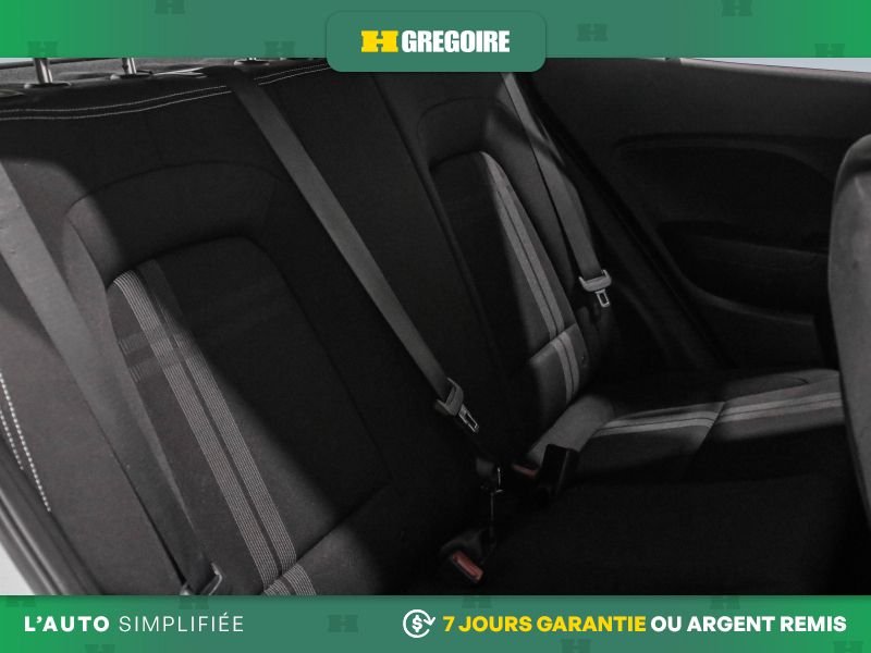 Hyundai Venue 821177 | Preferred AUTO A/C GR ELECT MAGS CAM RECUL BLEUTOO 2022 Blanc Laval - photo #25