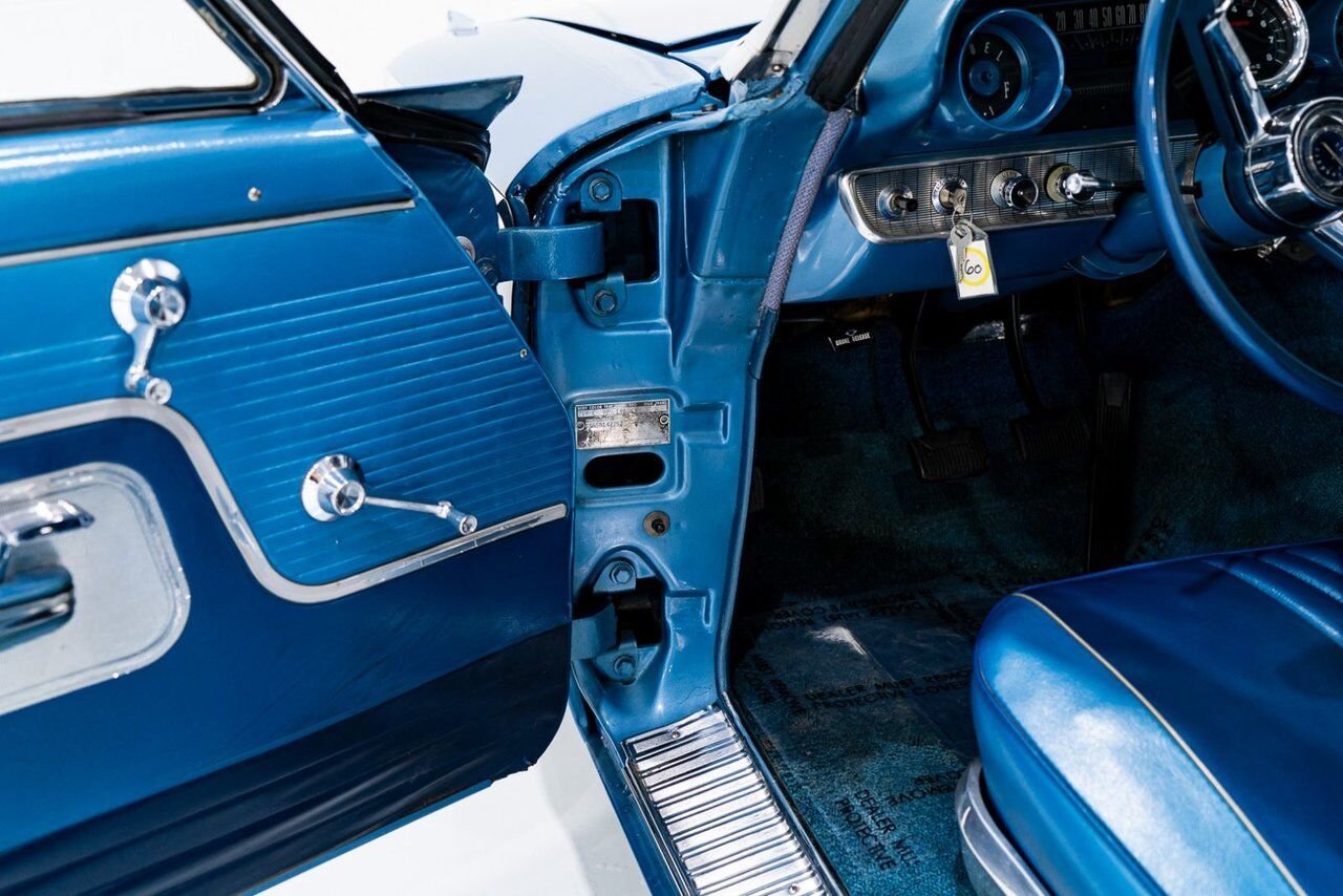 Ford Galaxie 500 *PRIX EN USD* 406 Cu In TriPower 4-Speed Convertible 1963 Bleu Montréal - photo #24
