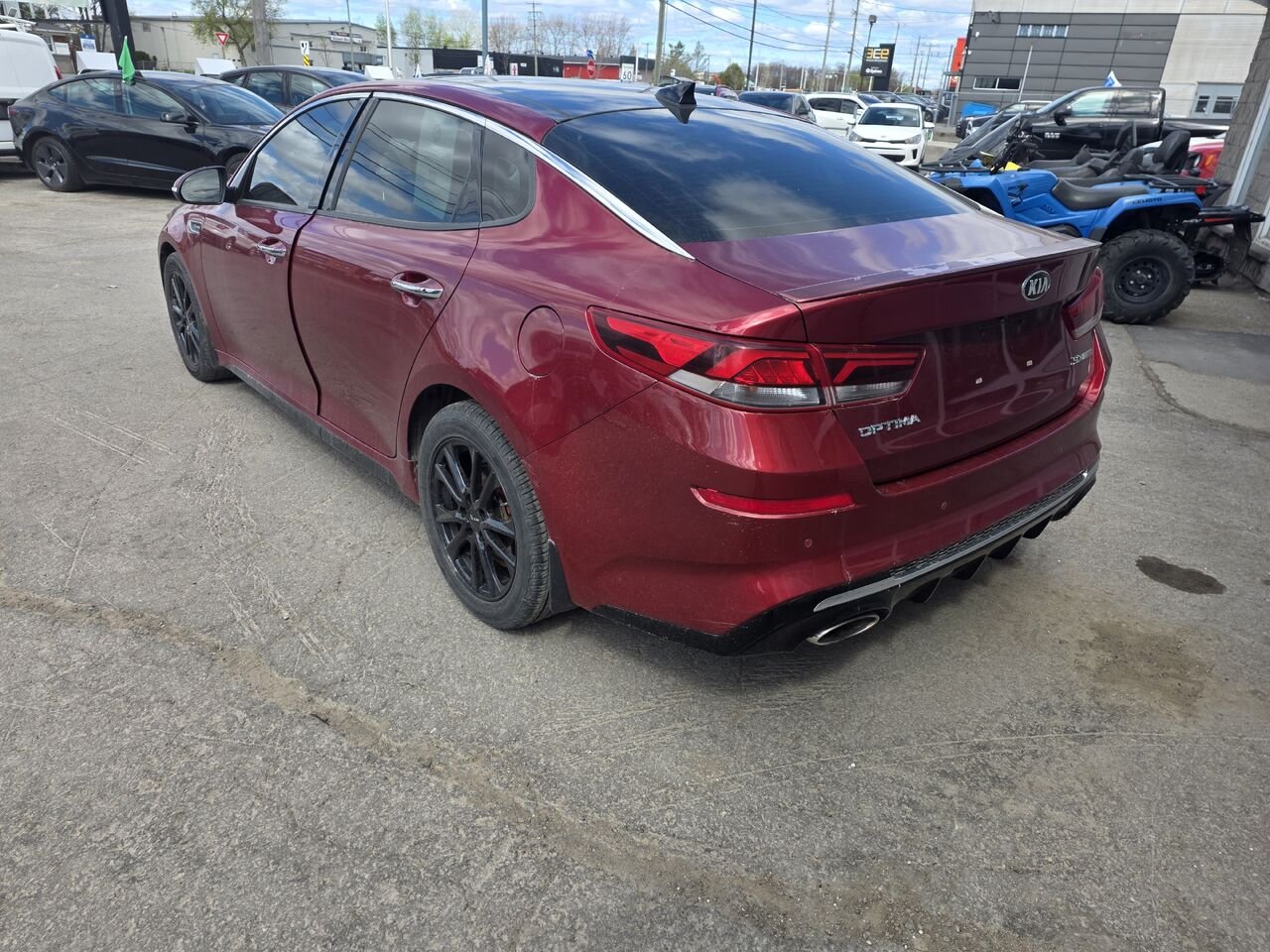 2019 Kia Optima Red  - photo #3