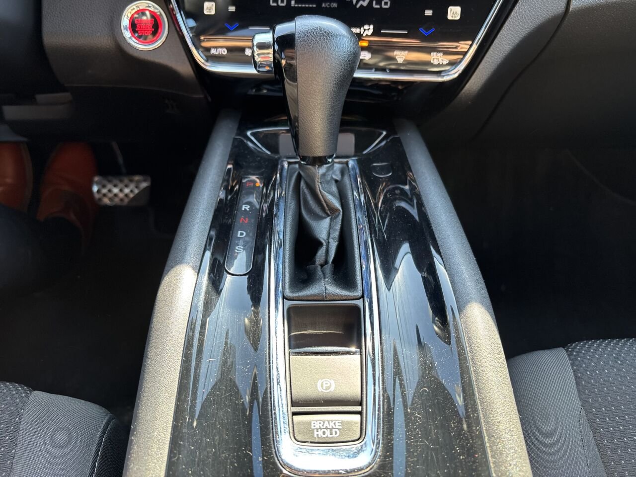 2019 HONDA HR-V SPORT Sport TI CVT Grey Montmagny - photo #17