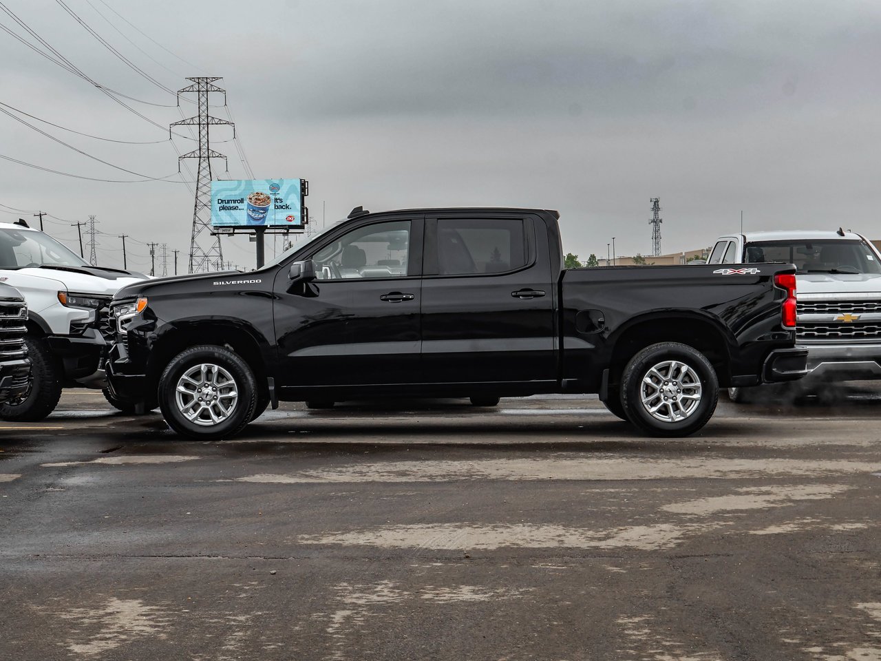 2024 Chevrolet Silverado 1500 4WD Crew Cab 147 RST Black Sherwood Park - photo #4