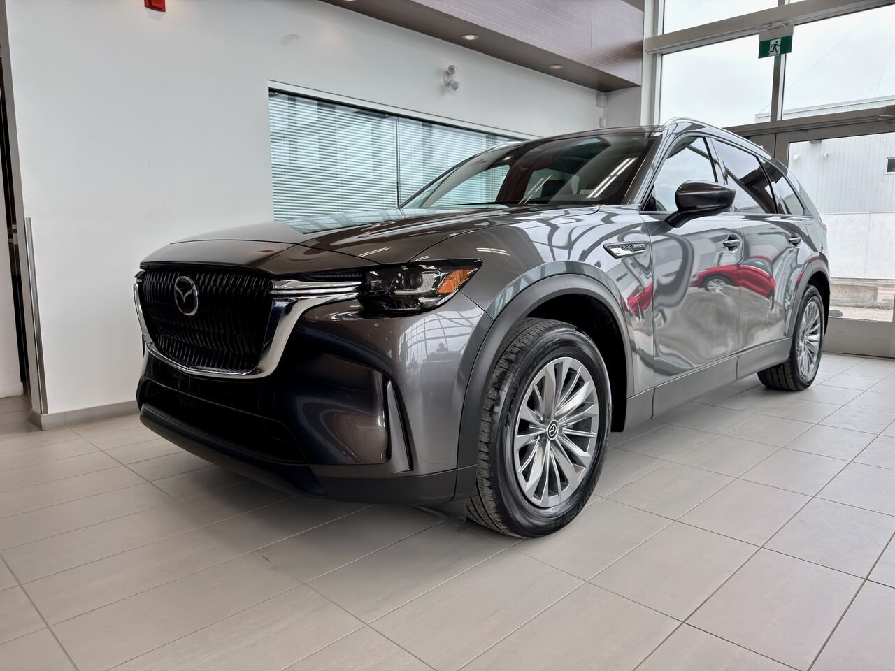 2024 Mazda CX-90 hybride rechargeable Grey Notre-Dame-des-Prairies - photo #3