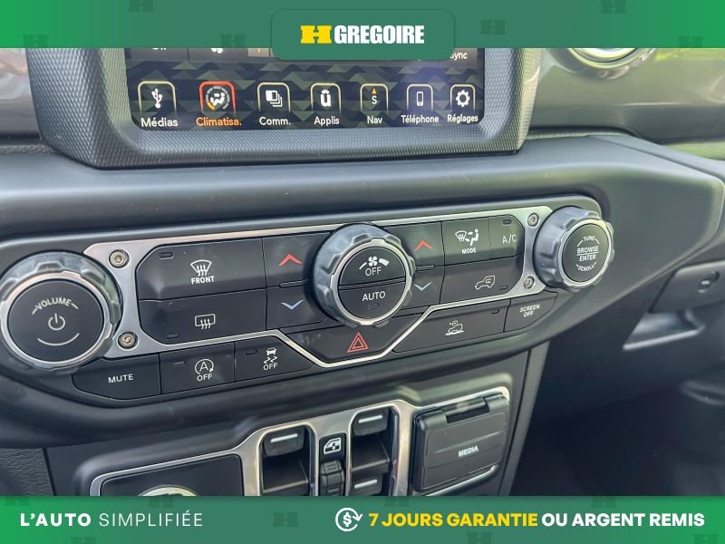 2023 Jeep Wrangler White Laval - photo #25