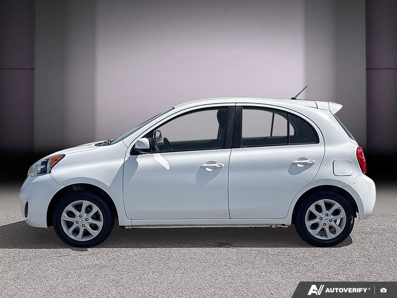 2019 Nissan Micra 3N1CK3CP6KL216686 White Mirabel - photo #1