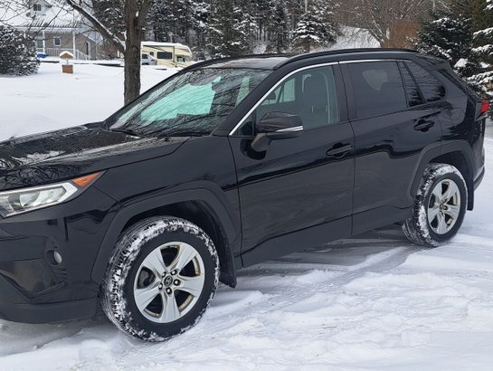 Toyota RAV4 2019 2019 Noir minuit métallisé