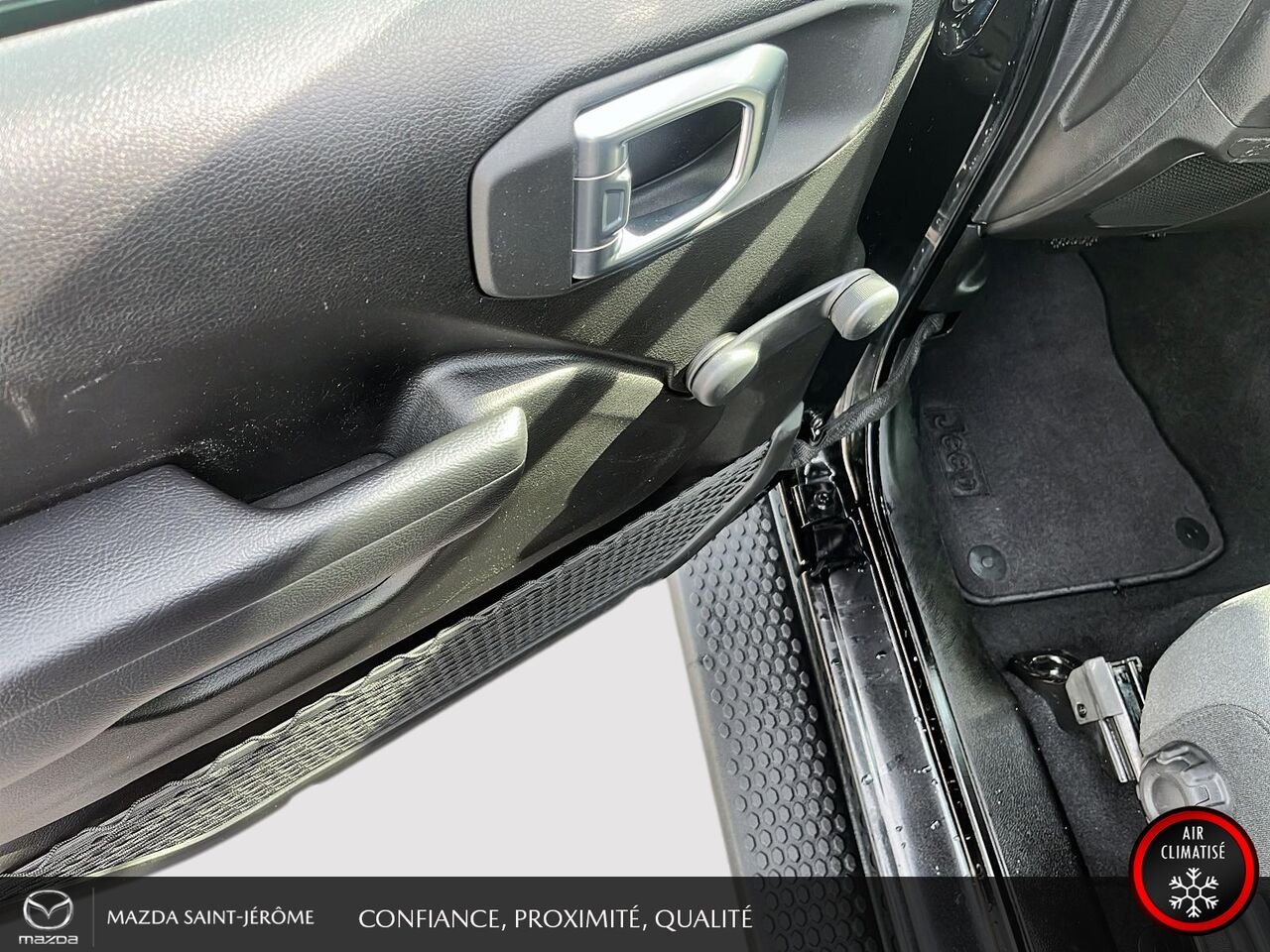 2024 Jeep Wrangler Sport | A/C | 4x4 | AUTOMATIQUE | V6 | Black Saint-Jérôme - photo #12