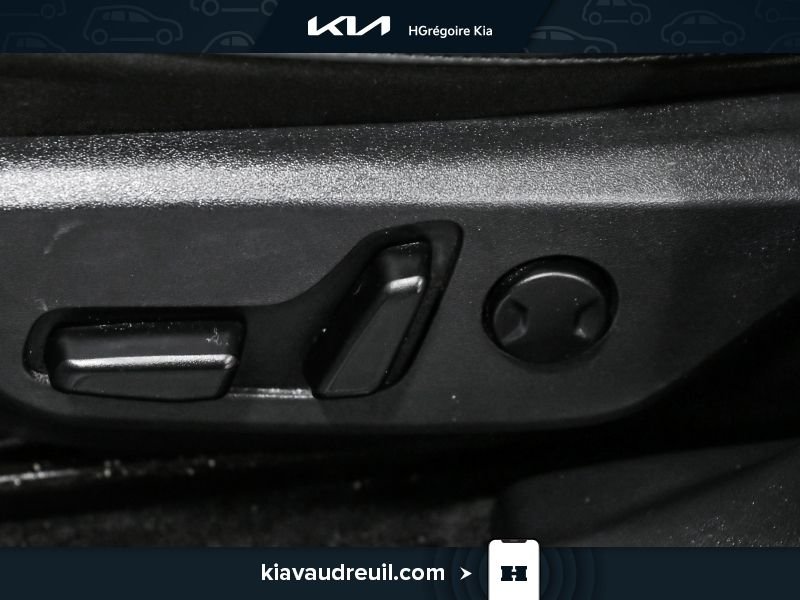 2023 Kia EV6 White Laval - photo #11