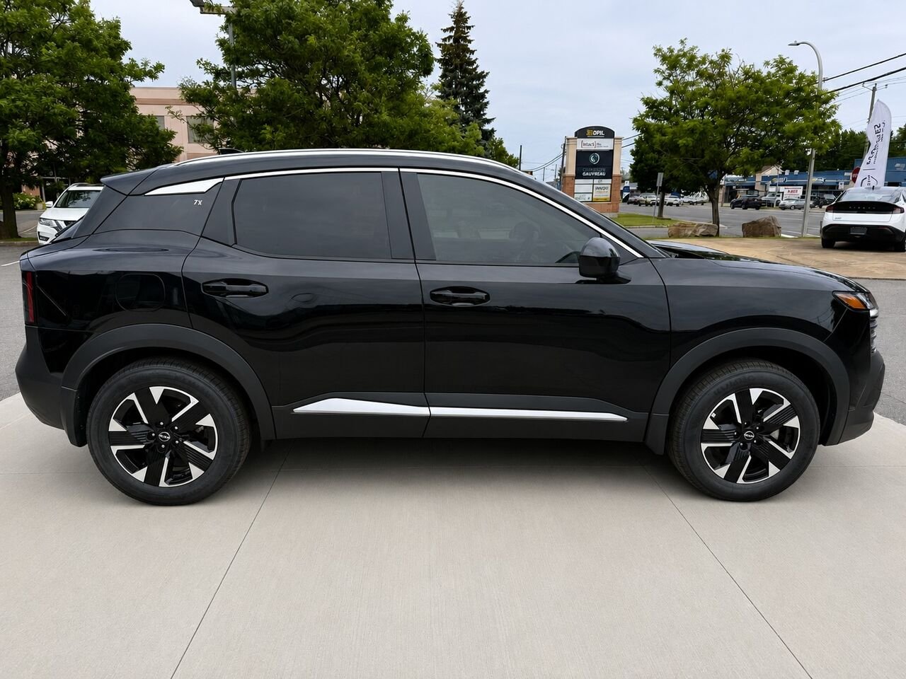 NISSAN Kicks KICKS SV PRIVILEGE AWD 2026 Super noir Châteauguay - photo #7