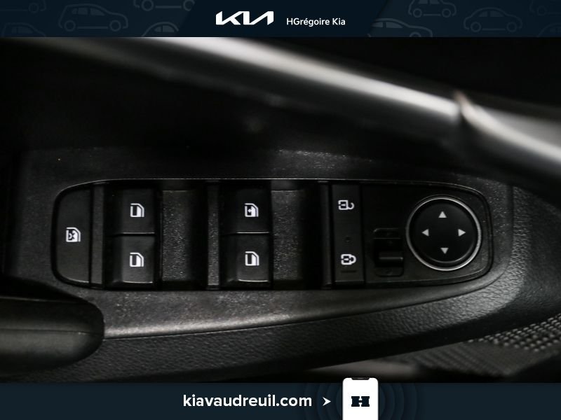 2022 Kia Seltos Blue Laval - photo #10