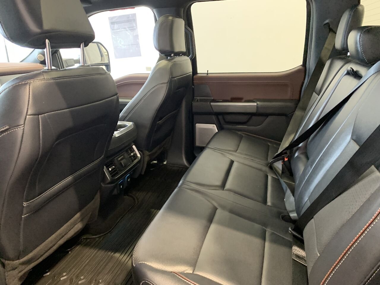 Ford F-150 SUPERCREW LARIAT 2023 Noir Saint-Eustache - photo #29