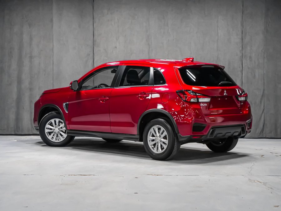 2024 Mitsubishi RVR SE AWC Red