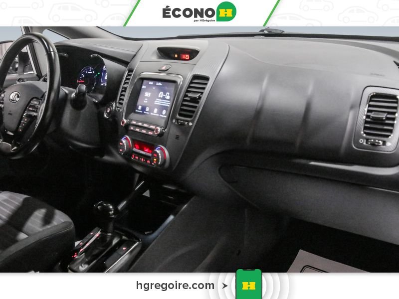 Kia Forte5 2018 Blanc Laval - photo #24