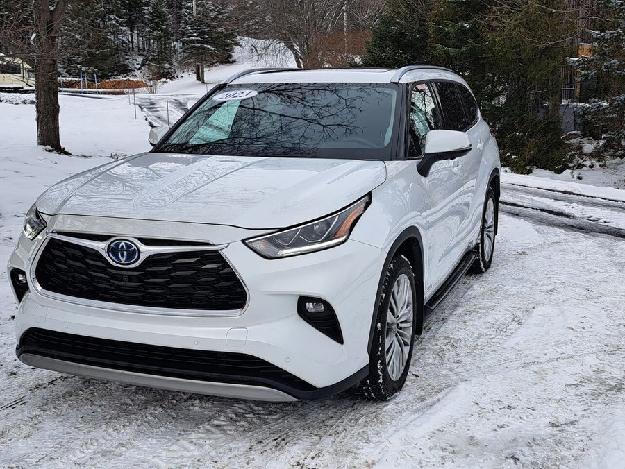 2023 Toyota Highlander 2023 Wind Chill Pearl