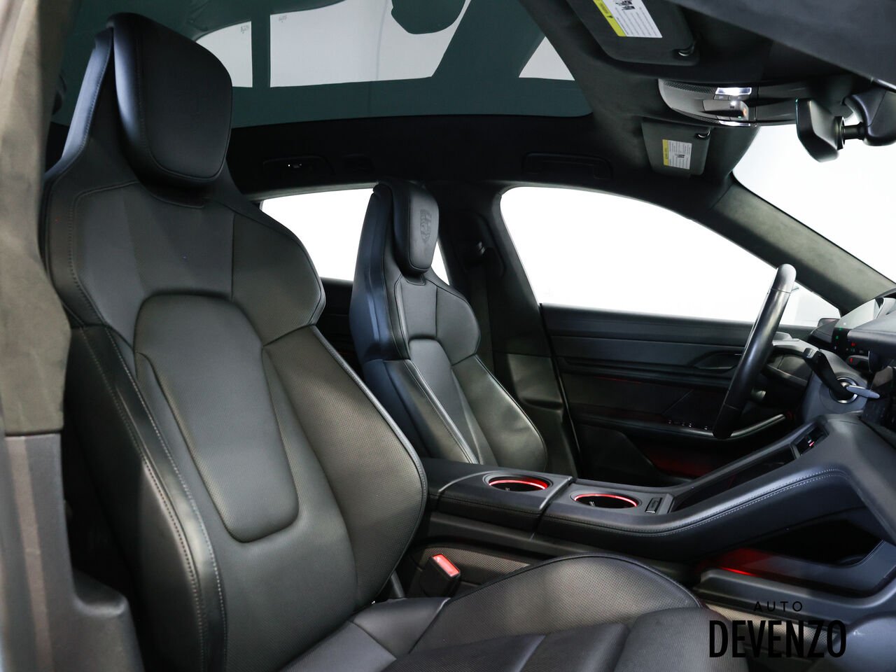 2023 Porsche Taycan White Saint-Eustache - photo #7