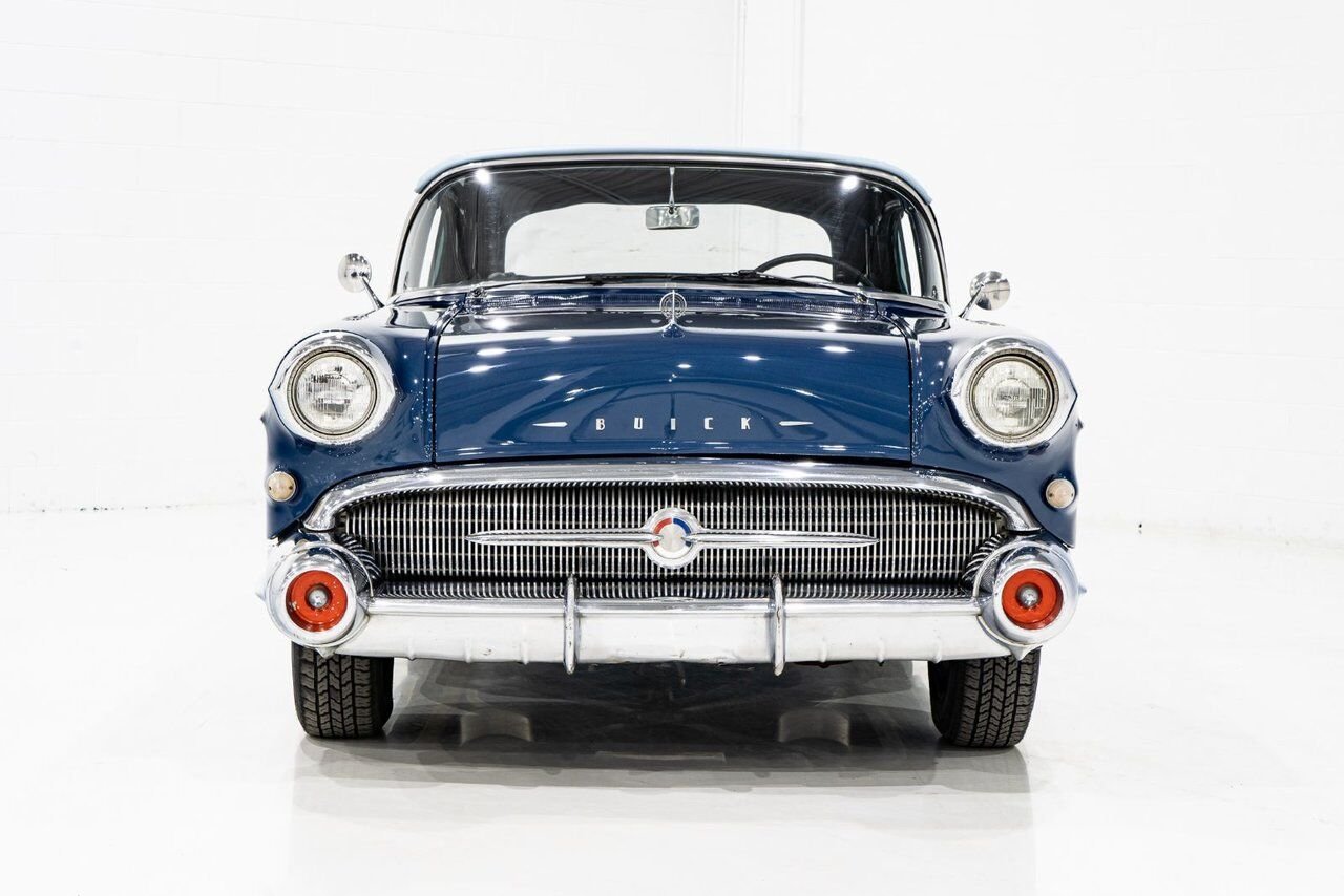 Buick Special 364/300HP NailHead 1 of only 2,056 | PRICE IN USD 1957 Bleu Montréal - photo #52