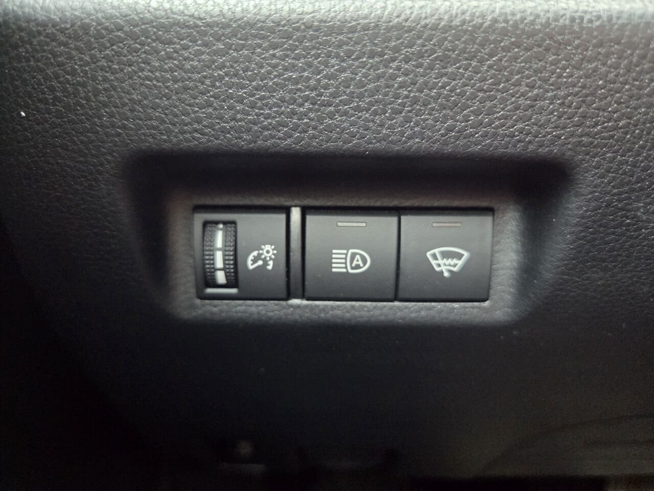 2022 Toyota RAV4 Grey Amos - photo #14