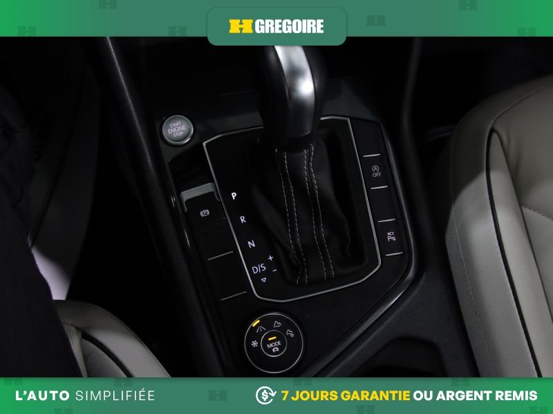 2021 Volkswagen Tiguan White Blainville - photo #17