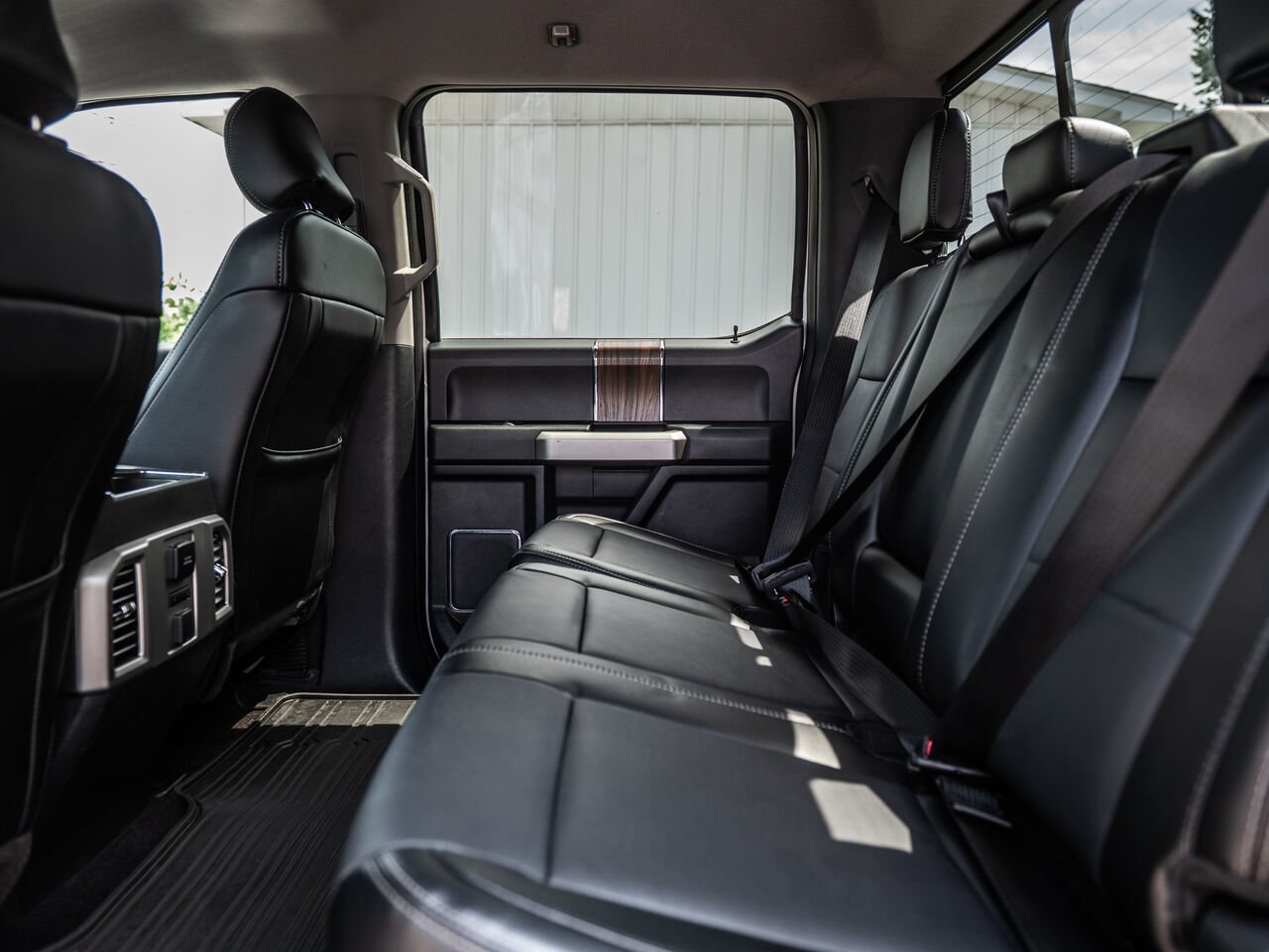 Ford F-150 2016 Blanc Sainte-Julienne - photo #28
