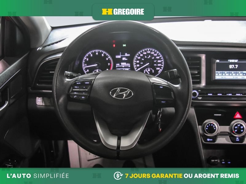 2019 Hyundai Elantra Red Blainville - photo #24