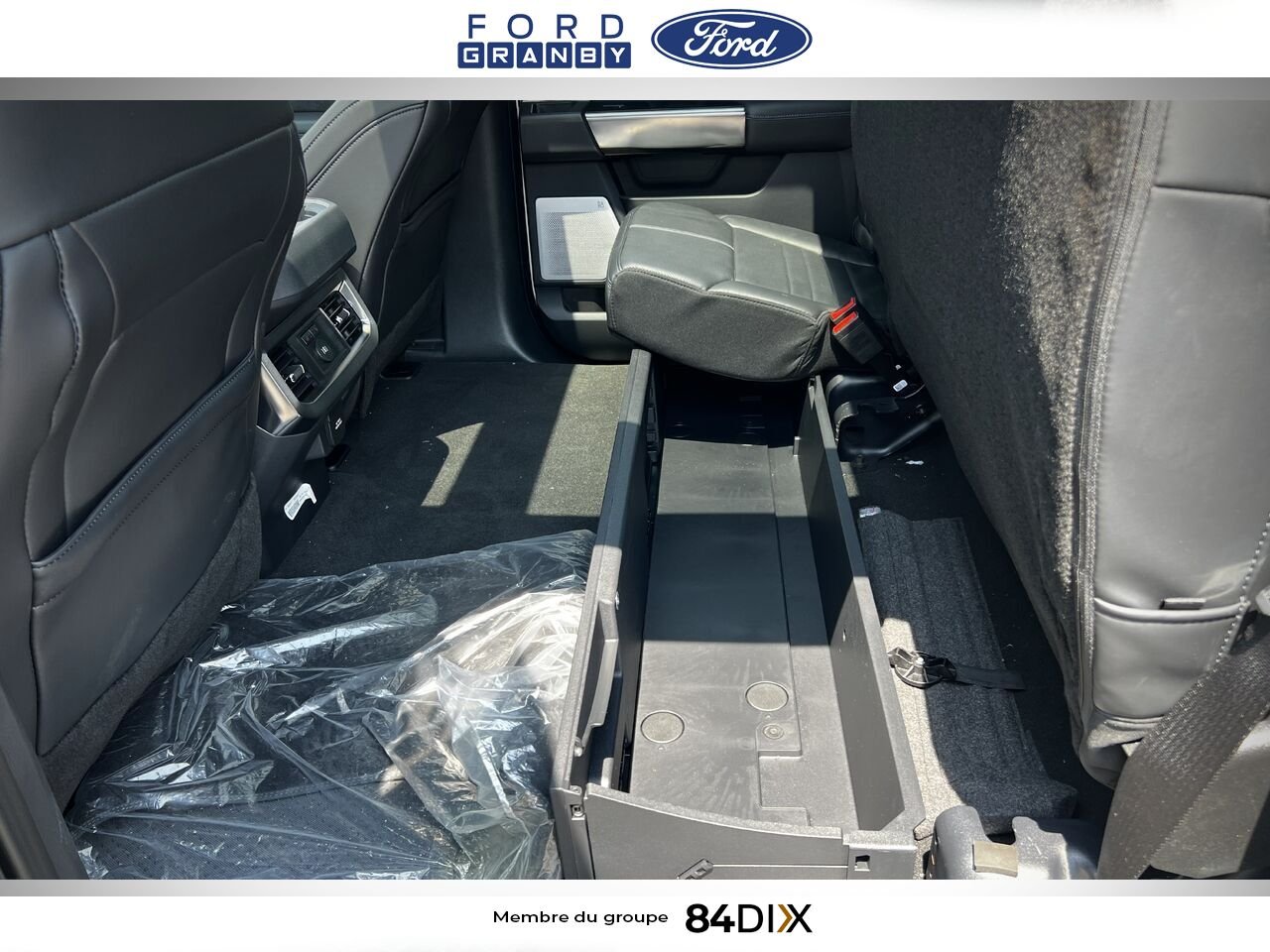2025 Ford Super Duty F-250 SRW White Granby - photo #38
