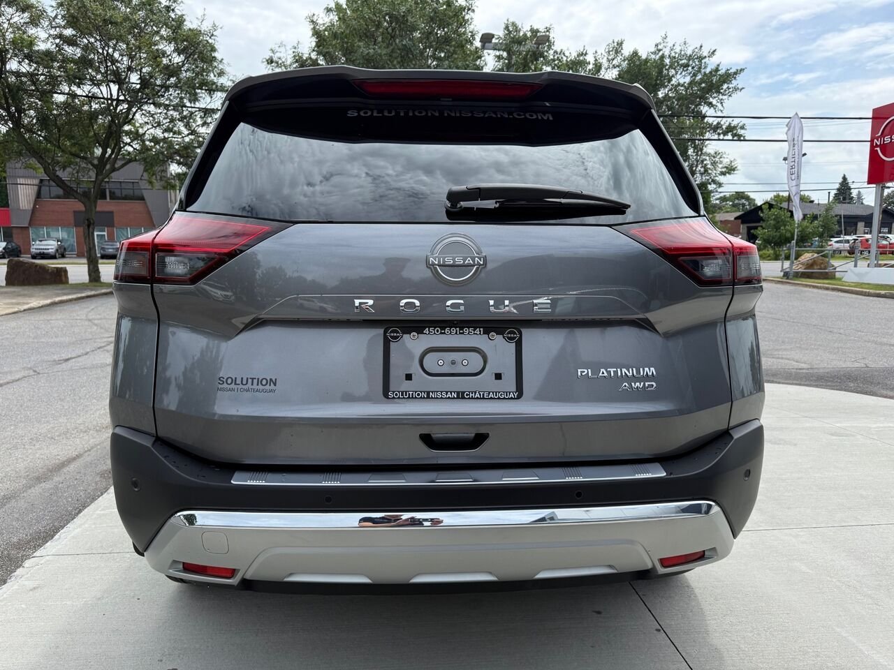 Nissan Rogue PLATINUM | SEULEMENT 16 246KM!! 🔥 2022 Gris Châteauguay - photo #5
