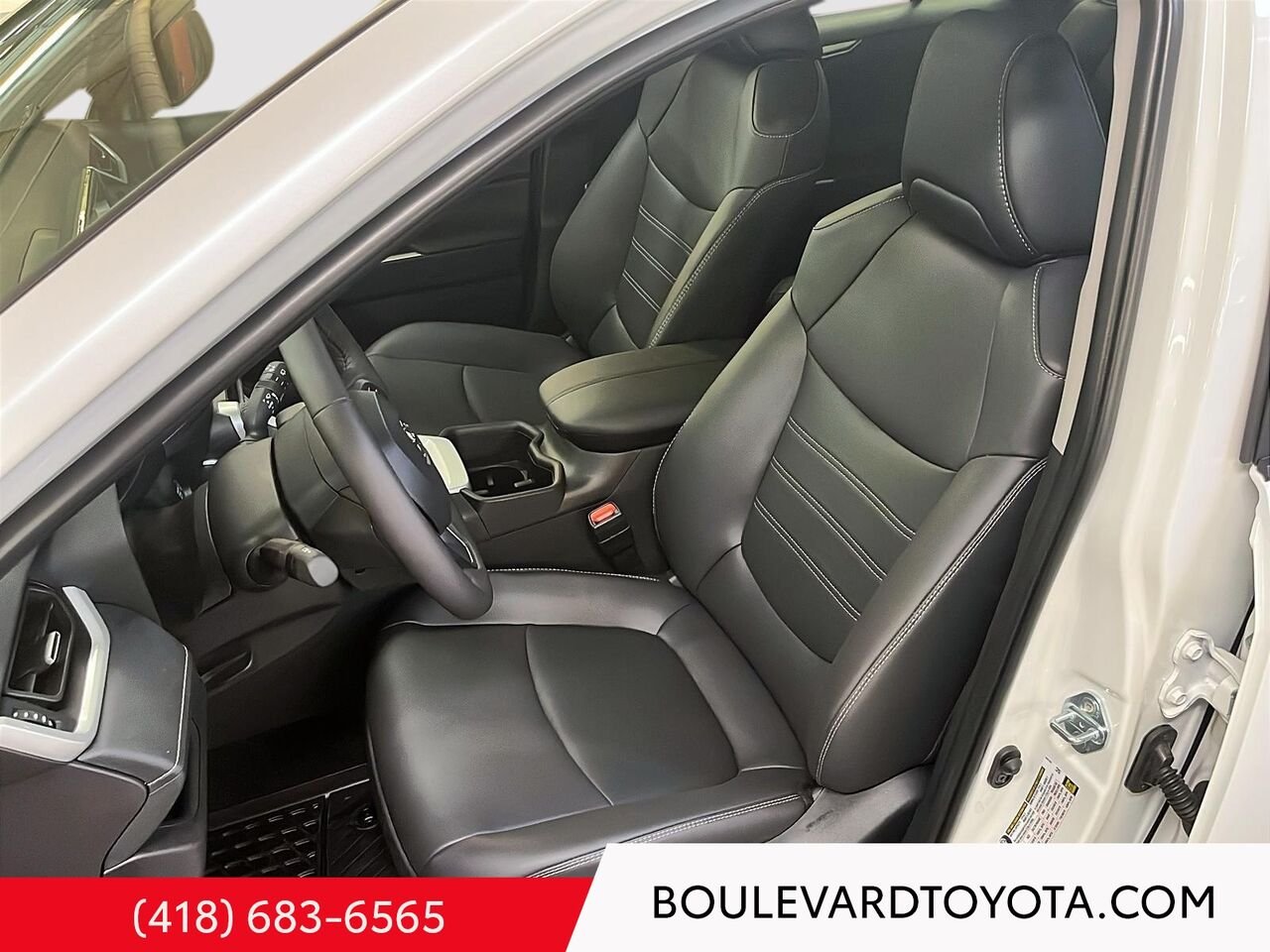 Toyota RAV4 531781-138 | XLE, AWD 2025 Blanc Québec - photo #8