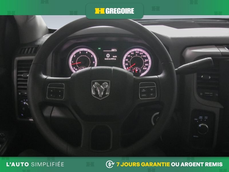 Ram 1500 820283 | ST 4WD AUTO A/C MAGS CAM RECUL BLUETOOTH 2019 Gris Laval - photo #16