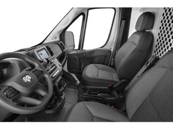 Ram ProMaster fourgonnette utilitaire SLT