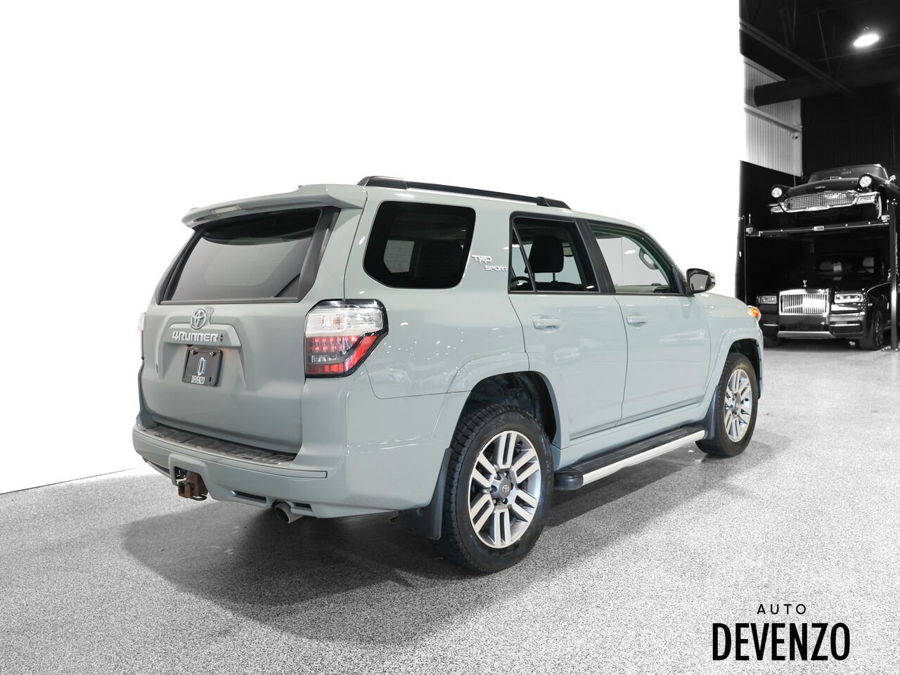 2022 Toyota 4Runner Grey Saint-Eustache - photo #2
