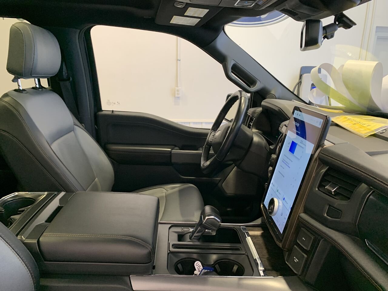 Ford F-150 Lightning LARIAT 2022 Gris Saint-Eustache - photo #18