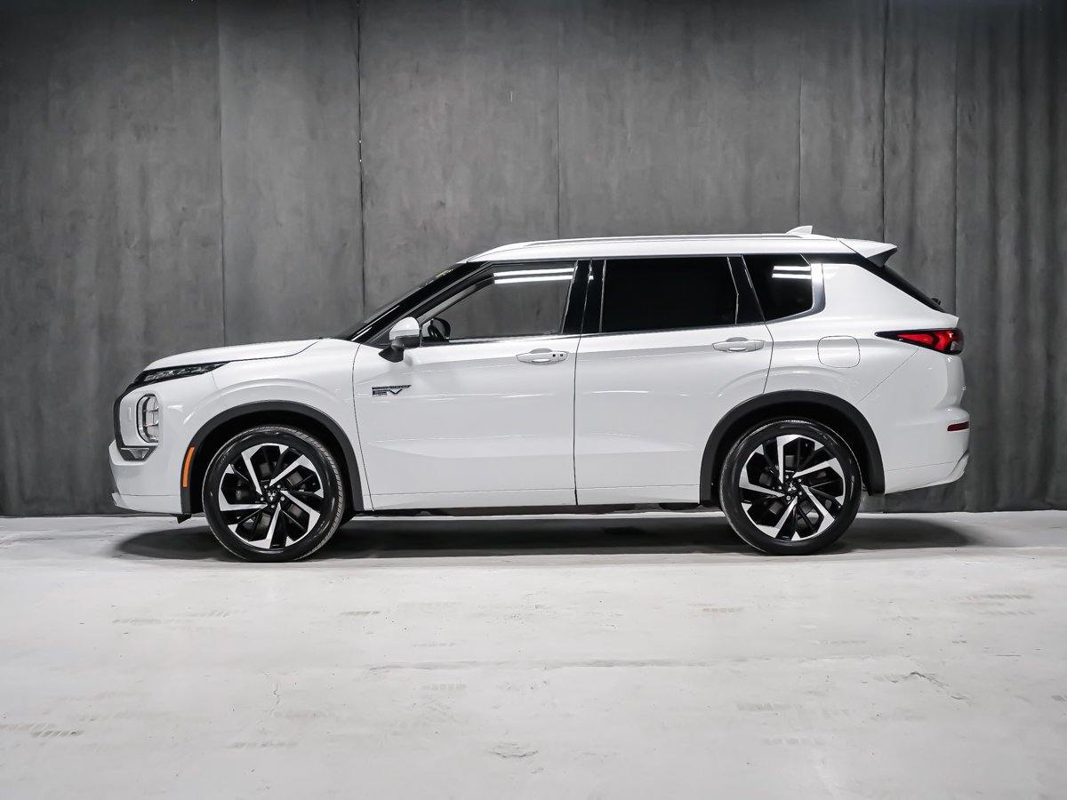 Mitsubishi Outlander PHEV GT 2023 Montréal - photo #2