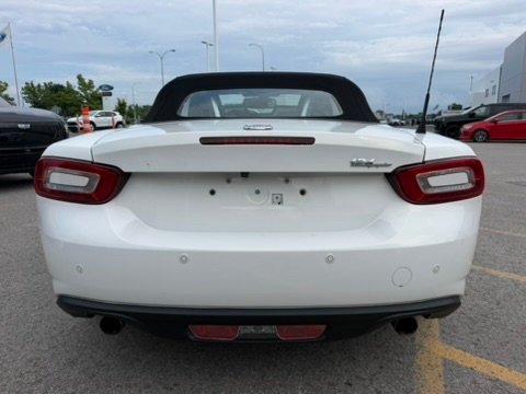 2017 FIAT 124 Spider LUSSO White Laval - photo #9