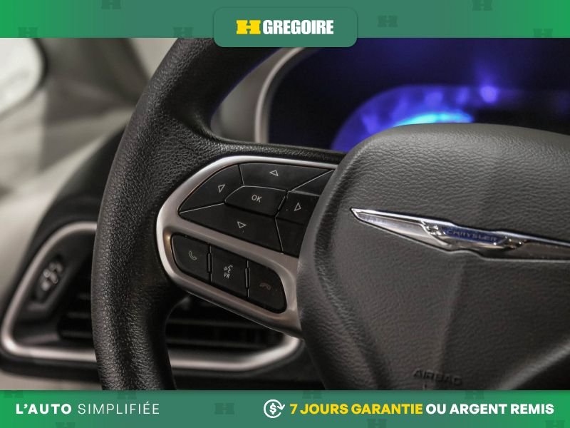Chrysler Grand Caravan 2021 Noir Saint-Eustache - photo #18