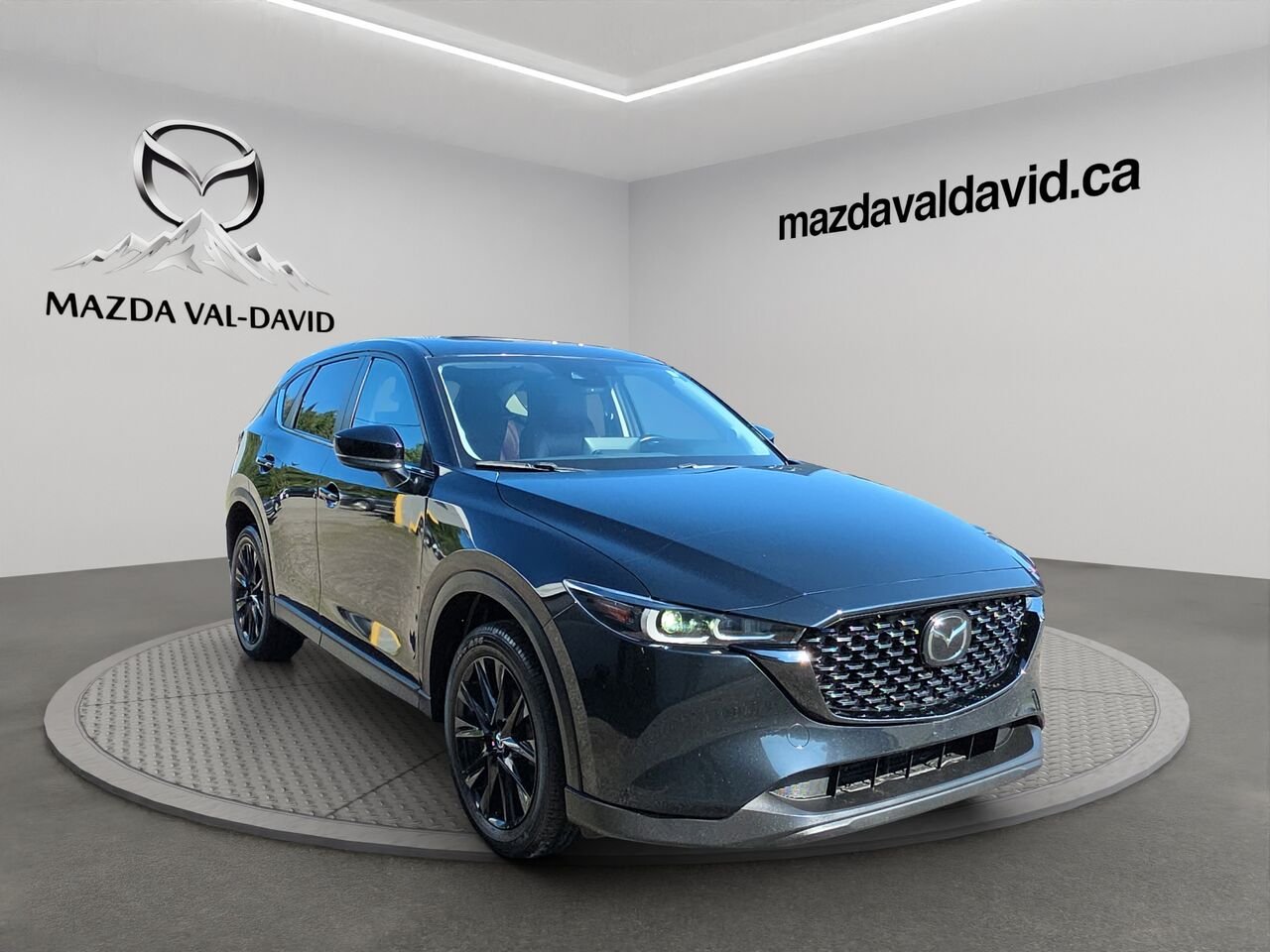 Mazda CX-5 Édition Kuro TI, sièges en cuir, Toit ouvrant, Volant chauffant 2023 Noir Val-David - photo #4