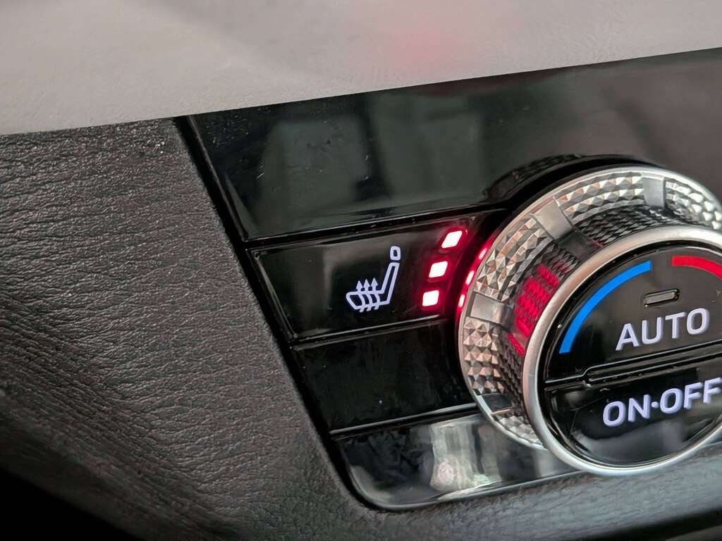 2023 Mitsubishi Outlander Plug-In Hybrid GT S-AWC Red Val-David - photo #2